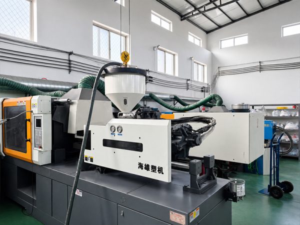 Intelligent Manufacturing of Plastic Components to Meet Diverse Needs